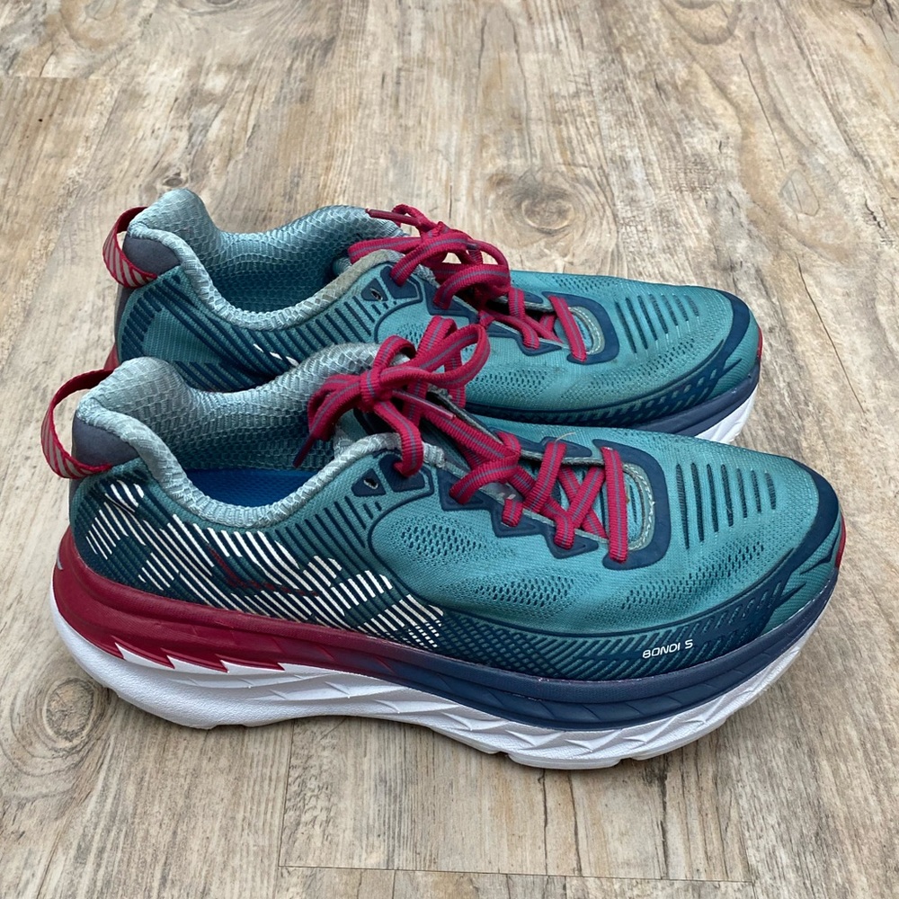 Hoka One One Bondi 5 Sneakers Pink and Blue 7.5